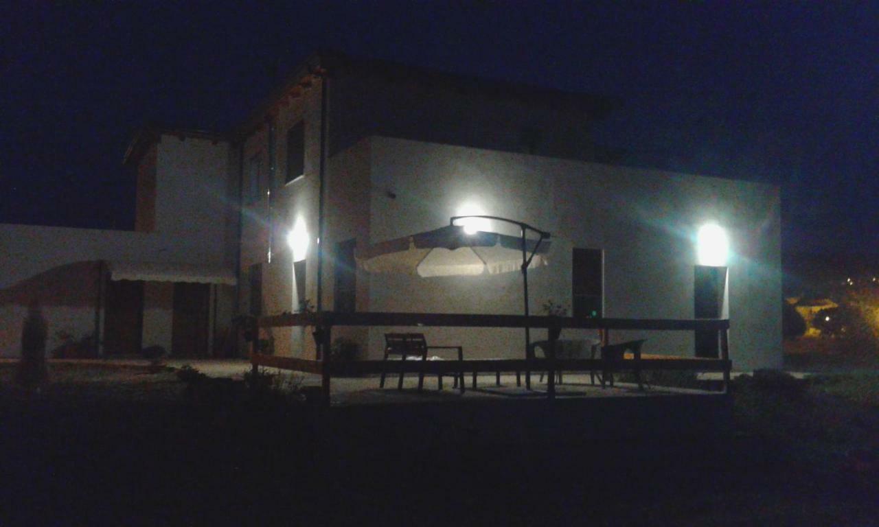Alma Bed & Breakfast Sennariolo Exterior photo